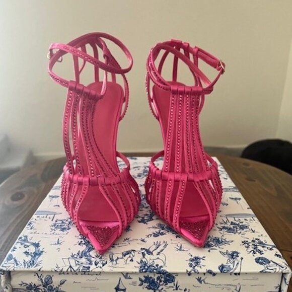 She is Cheval Chill Pill Punky Power Heels size 7.5 - Picture 4 of 5